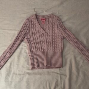 Elegant Mauve V-Neck Cable Knit Sweater